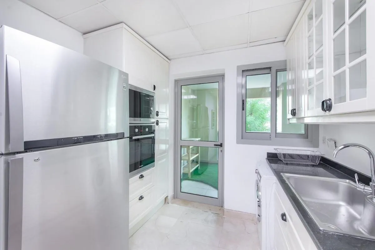 Stylish 2Br At Belvedere With Balcony Views Dubai