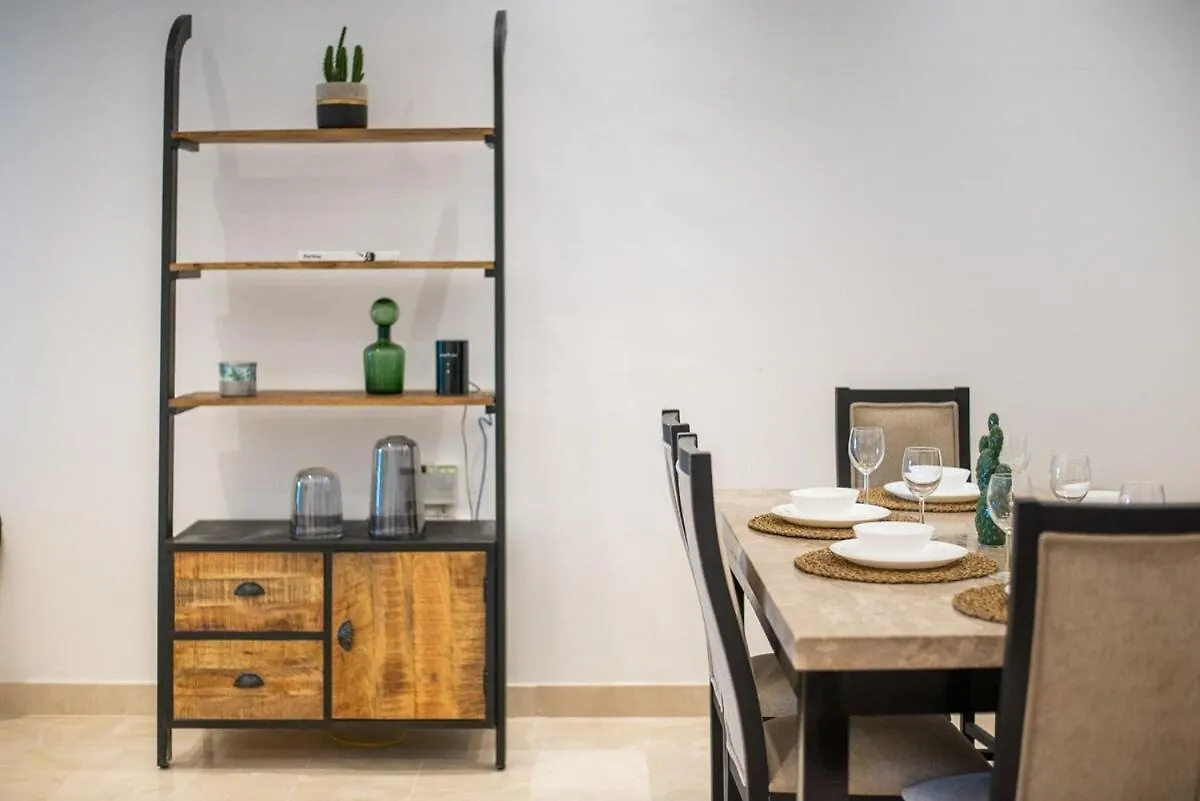 Stylish 2Br At Belvedere With Balcony Views Dubai 0*,  United Arab Emirates